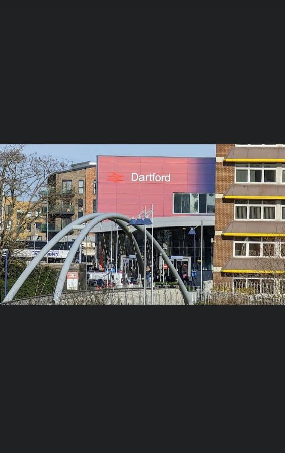 Kent, Dartford Station Apartments Exteriér fotografie